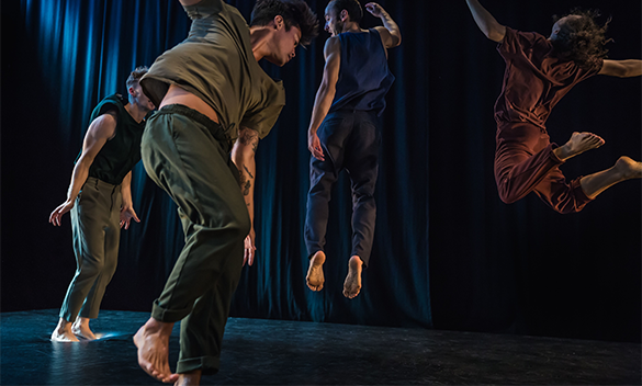 5. Danseforestillingen Jump af Uppercut Danseteater i Solbakkehallen i 2019. Foto: Badi Berber.