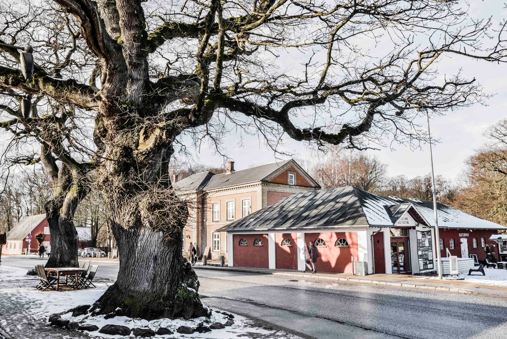Rejsestalden om vinteren set udefra, foto Jesper Ray.jpg